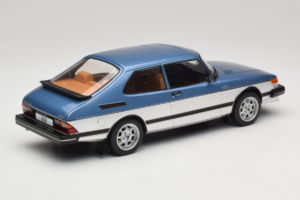 Saab 900 Turbo Blue Metallic MCG 1:18 MCG18261MCW Fém – 2. kép a 6-ből