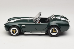Shelby Cobra 427 S/C Sötétzöld Fehér Csíkok Road Signature 1:18 92058-P1 Fém – 4. kép a 8-ből
