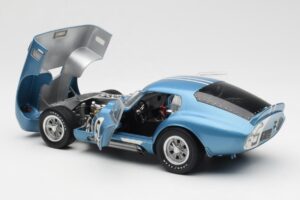Shelby Cobra Daytona Coupe #5 D. Gurney / B. Bondurant 24 Hours of Le Mans 1964 Exoto 1:18 135190555498 Fém – 5. kép a 8-ből