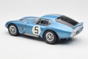 Shelby Cobra Daytona Coupe #5 D. Gurney / B. Bondurant 24 Hours of Le Mans 1964 Exoto 1:18 135190555498 Fém – 7. kép a 8-ből