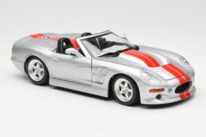 Shelby Series 1 Ezüst Bburago 1:18 3323 Fém – 6. kép a 8-ből