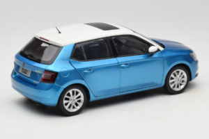 Skoda Fabia Mk3 Kék OEM 1:18 ZSF000004BLA Fém – 3. kép a 8-ből