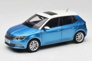 Skoda Fabia Mk3 Kék OEM 1:18 ZSF000004BLA Fém