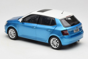 Skoda Fabia Mk3 Kék OEM 1:18 ZSF000004BLA Fém – 7. kép a 8-ből