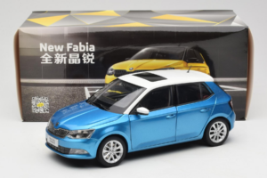 Skoda Fabia Mk3 Kék OEM 1:18 ZSF000004BLA Fém – 8. kép a 8-ből