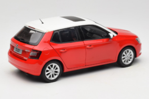 Skoda Fabia Mk3 Piros OEM 1:18 ZSF00004ROT Fém – 3. kép a 8-ből