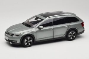 Skoda Octavia Mk4 Combi Zöld Paudi Model 1:18 ZMR000005GRU Fém