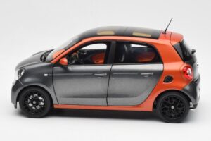 Smart Forfour W453 Lava Narancssárga Grafit Szürke Norev 1:18 B66960298 Fém – 4. kép a 8-ből