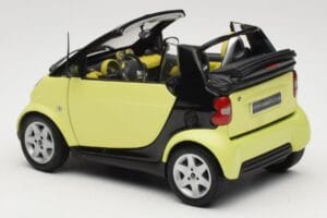Smart Fortwo 450 Cabrio Sárga Minichamps 1:18 0012889V001C49Q00 Fém – 7. kép a 8-ből