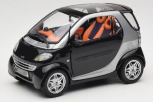 Smart Fortwo Fekete Kyosho 1:18 0004830V000C08Q00 Fém