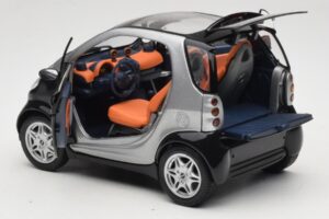 Smart Fortwo Fekete Kyosho 1:18 0004830V000C08Q00 Fém – 5. kép a 8-ből