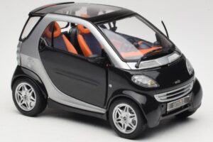 Smart Fortwo Fekete Kyosho 1:18 0004830V000C08Q00 Fém – 6. kép a 8-ből