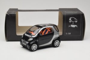 Smart Fortwo Fekete Kyosho 1:18 0004830V000C08Q00 Fém – 8. kép a 8-ből