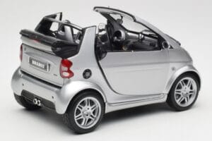 Smart Fortwo W450 Brabus Cabrio Ezüst Kereskedői Kiadás Kyosho 1:18 0017769V001C05Q00 Fém – 3. kép a 8-ből