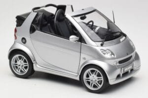 Smart Fortwo W450 Brabus Cabrio Ezüst Kereskedői Kiadás Kyosho 1:18 0017769V001C05Q00 Fém – 6. kép a 8-ből