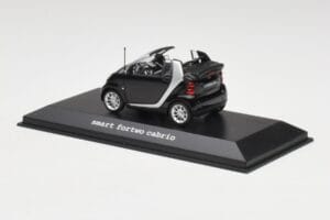 Smart Fortwo Cabrio Mély Fekete Minichamps 1:43 Q0022561V001C18Q00 Fém – 3. kép a 4-ből