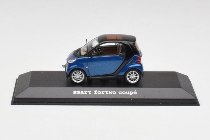 Smart Fortwo Coupe Aqua Kék Metallic & Fekete Minichamps 1:43 Q0022558V001C77Q00 Fém