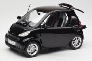 Smart Fortwo Coupé W451 Deep Fekete Minichamps 1:18 Q0022563V001C02Q00 Fém – 2. kép a 8-ből