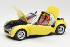 Smart Roadster 452 Sárga Bburago 1:18 34099-M2 Fém – 2. kép a 8-ből