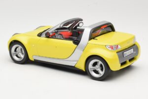 Smart Roadster 452 Sárga Bburago 1:18 34099-M2 Fém – 7. kép a 8-ből