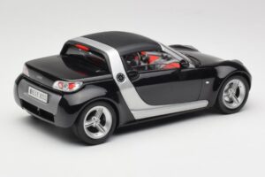 Smart Roadster Fekete Bburago 1:18 34099-M1 Fém – 3. kép a 8-ből