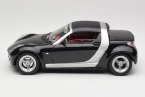 Smart Roadster Fekete Bburago 1:18 34099-M1 Fém – 4. kép a 8-ből