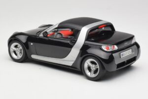 Smart Roadster Fekete Bburago 1:18 34099-M1 Fém – 7. kép a 8-ből