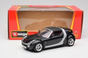 Smart Roadster Sötétkék Bburago 1:18 34917 Fém – 8. kép a 8-ből