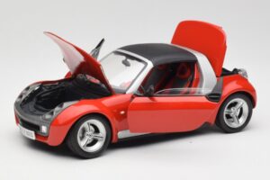 Smart Roadster Piros Bburago 1:18 34099 Fém – 2. kép a 8-ből