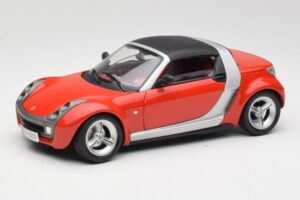 Smart Roadster Piros Bburago 1:18 34099 Fém