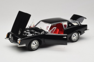 Studebaker Avanti Fekete Signature Models 1:18 STUDEBAKER001 Fém – 2. kép a 8-ből