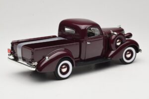 Studebaker Coupe Express Pickup Barna American Mint 1:18 92458-R1 Fém – 3. kép a 8-ből