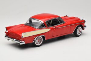 Studebaker Golden Hawk Apache Red Motor City 1:18 80009 Fém – 3. kép a 8-ből