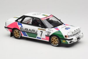 Subaru Legacy RS BC5 Group A #7 C. McRae / D. Ringer Rally Sweden 1992 Otto 1:18 OT1158 Gyanta – 4. kép a 6-ből