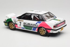Subaru Legacy RS BC5 Group A #7 C. McRae / D. Ringer Rally Sweden 1992 Otto 1:18 OT1158 Gyanta – 5. kép a 6-ből