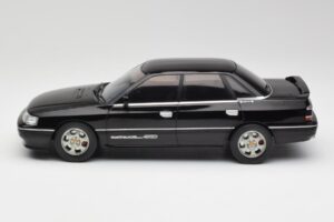 Subaru Legacy RS Fekete IXO 1:18 18CMC131A Fém – 3. kép a 6-ből