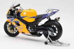 Suzuki GSX-R 1000 Team Alstare Corona Extra Y. Kagayama WSB 2005 Minichamps 1:12 122052271 Fém – 5. kép a 6-ből