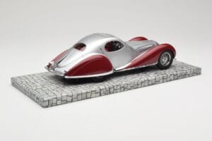 Talbot-Lago T150 C-SS Coupe Ezüst Piros Minichamps 1:18 107117121 Gyanta – 2. kép a 6-ből