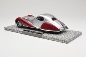 Talbot-Lago T150 C-SS Coupe Ezüst Piros Minichamps 1:18 107117121 Gyanta – 5. kép a 6-ből