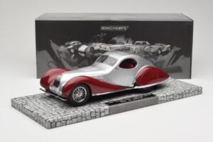 Talbot-Lago T150 C-SS Coupe Ezüst Piros Minichamps 1:18 107117121 Gyanta – 6. kép a 6-ből