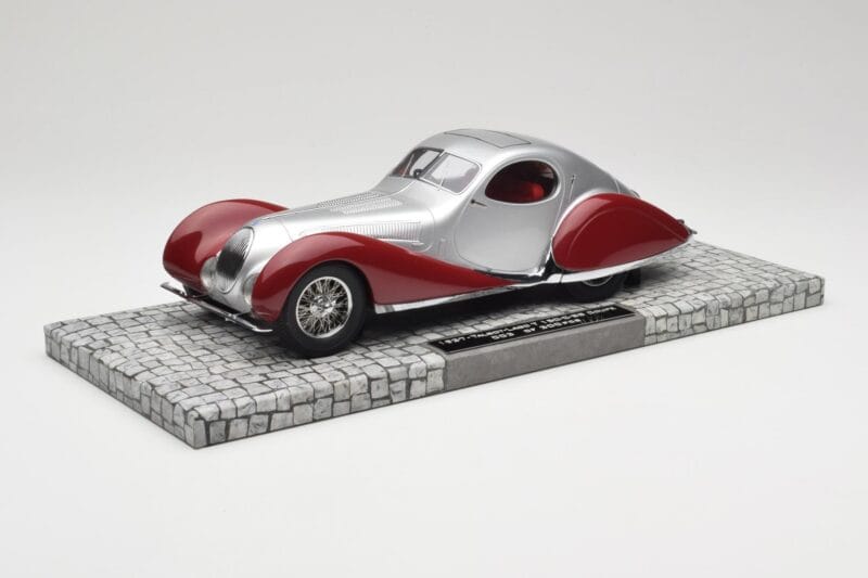 Talbot-Lago T150 C-SS Coupe Ezüst Piros Minichamps 1:18 107117121 Gyanta