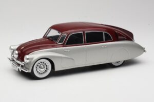 Tatra 87 Ezüst & Sötétvörös MCG 1:18 MCG18067 Fém
