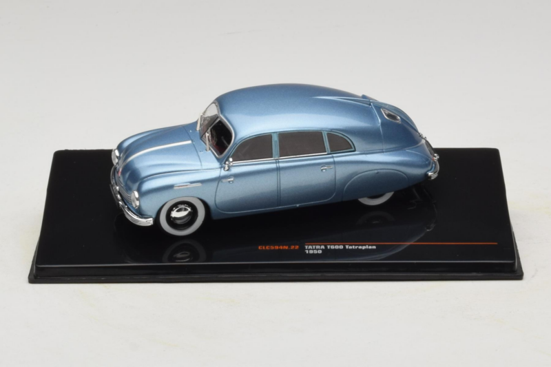 Tatra T600 Tatraplan Kék IXO 1:43 CLC594N Fém
