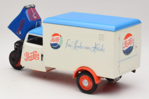 Tempo Dreirad Kastenwagen Pepsi Minichamps 1:18 150099024 Fém – 5. kép a 8-ből