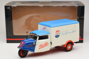 Tempo Dreirad Kastenwagen Pepsi Minichamps 1:18 150099024 Fém – 8. kép a 8-ből