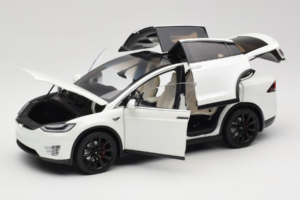 Tesla Model X Fehér OEM 1:18 TESLA001 Fém – 2. kép a 8-ből