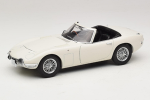 Toyota 2000 GT Kabrió Fehér James Bond Collection AUTOart 1:18 78731 Fém