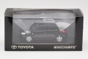 Toyota Auris E150 Fekete Minichamps 1:43 TOYOTA004 Fém – 4. kép a 4-ből