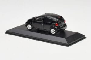 Toyota Aygo AB10 Fekete Minichamps 1:43 400166401 Fém – 3. kép a 4-ből