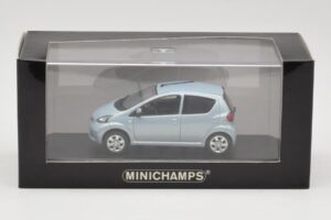 Toyota Aygo Light Blue Metallic Minichamps 1:43 TOYOTA012 Fém – 4. kép a 4-ből